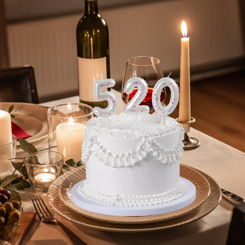 Pastel de cumpleaños de simula - Photography Of Food reseña y precio